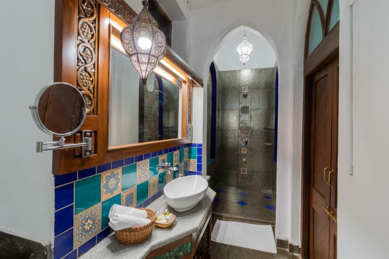 Madhav Bagh - Royal Heritage Stay Vadodara Extérieur photo