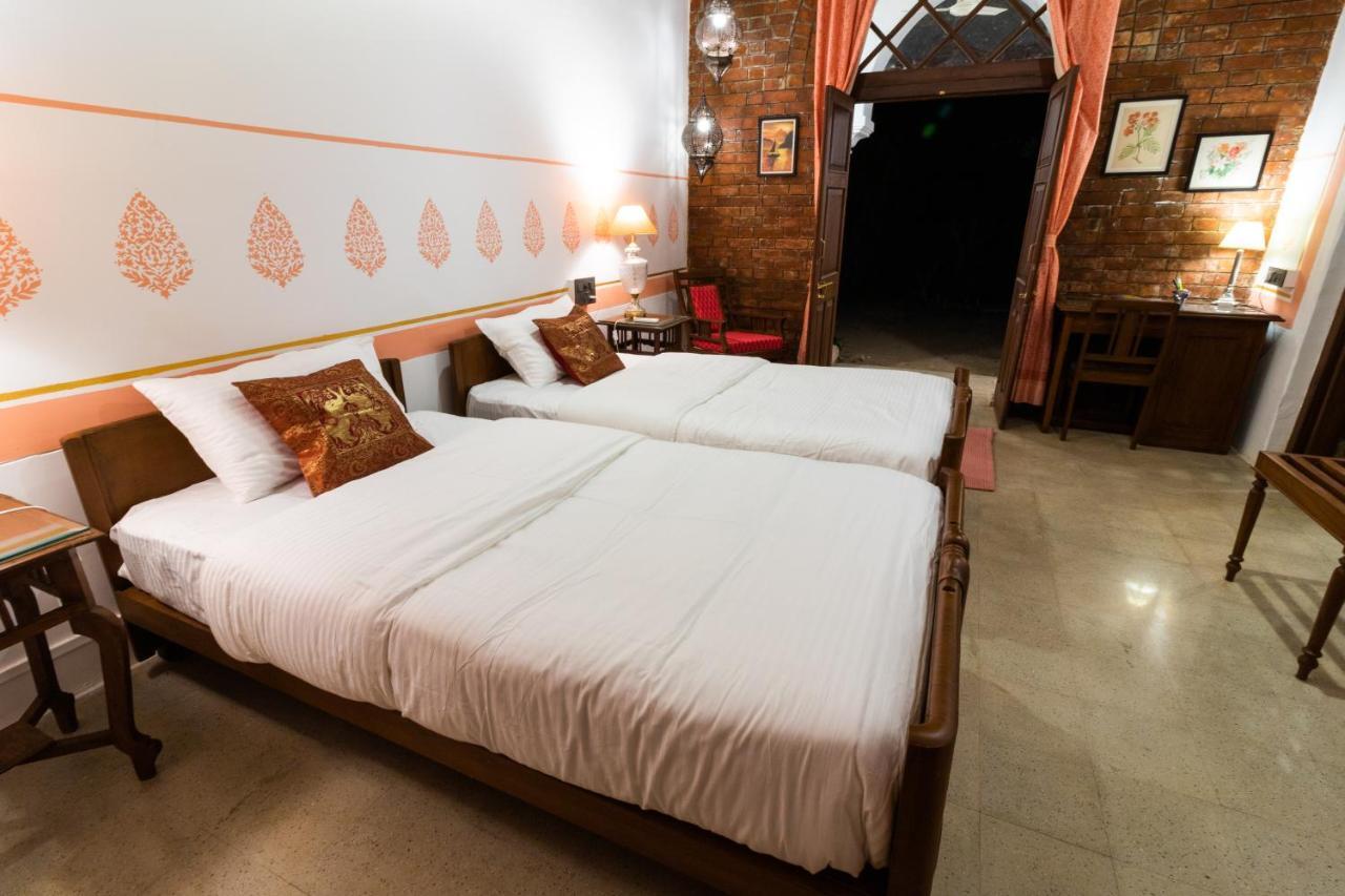 Madhav Bagh - Royal Heritage Stay Vadodara Chambre photo